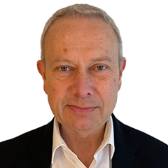 Stefan_Zehle_240-removebg-preview